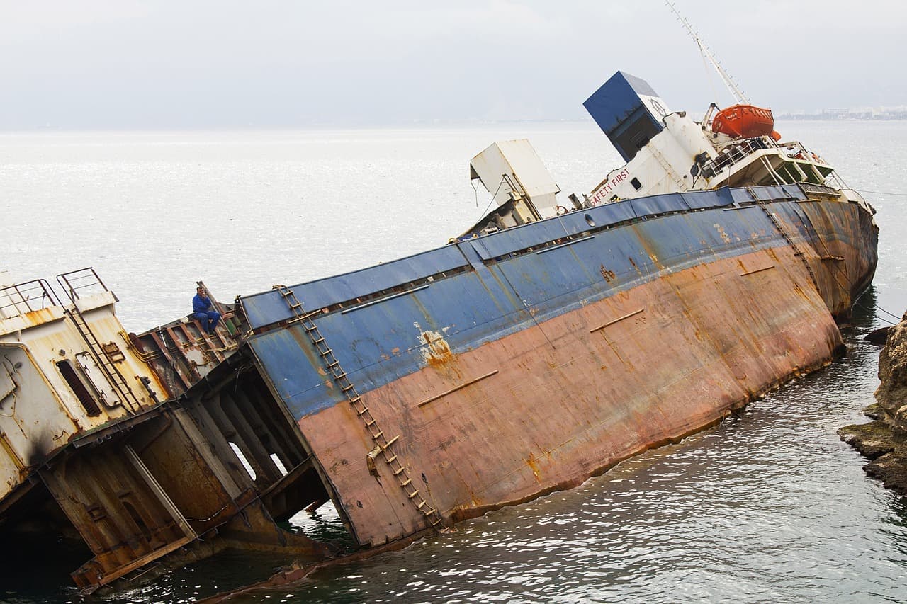 What Are the Key Differences in Boating Accident Laws in Tampa ?