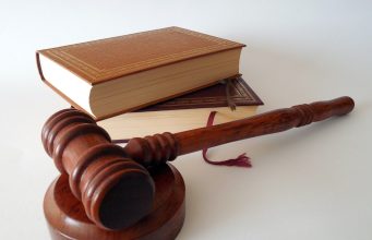 Complex Web of Juul E-Cigarette Lawsuits: Allegations, Settlements, and Ongoing Legal Battles juul class action lawsuit
