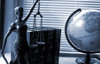 Navigating the PERM Labor Certification Process with a Lawyer Navigating the PERM Labor Certification Process with a Lawyer