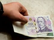 Why Is 800-900-1370 Calling You? Understanding Penn Credit Calls 800-900-1370