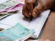 Why Is 800-900-1382 Calling You? Understanding Penn Credit Calls 800-900-1382